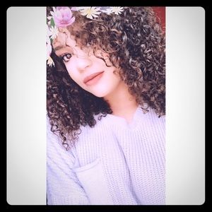 Meet your Posher, Briana